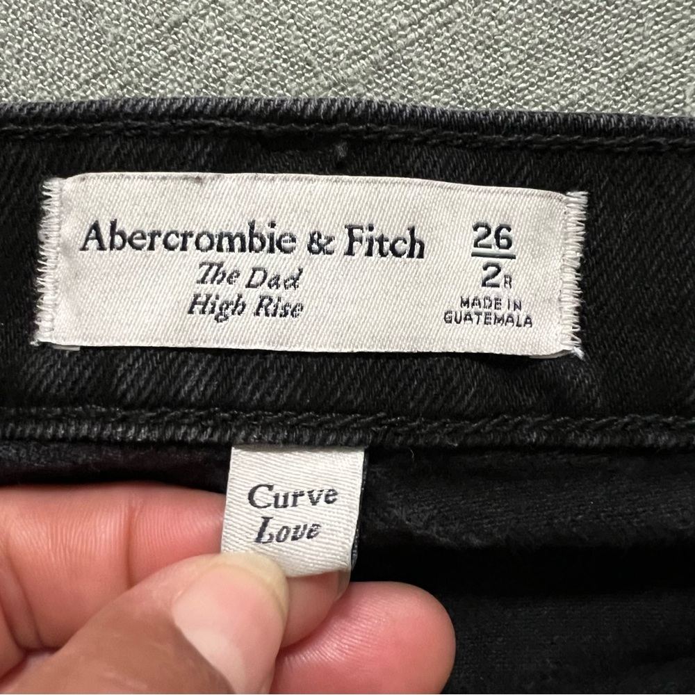 Abercrombie & Fitch Curve Love High Rise Dad Criss Cross Jeans in Black - Picture 10 of 12